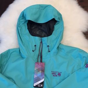 NWT. Mountain Hardwear Banning Rain Jacket